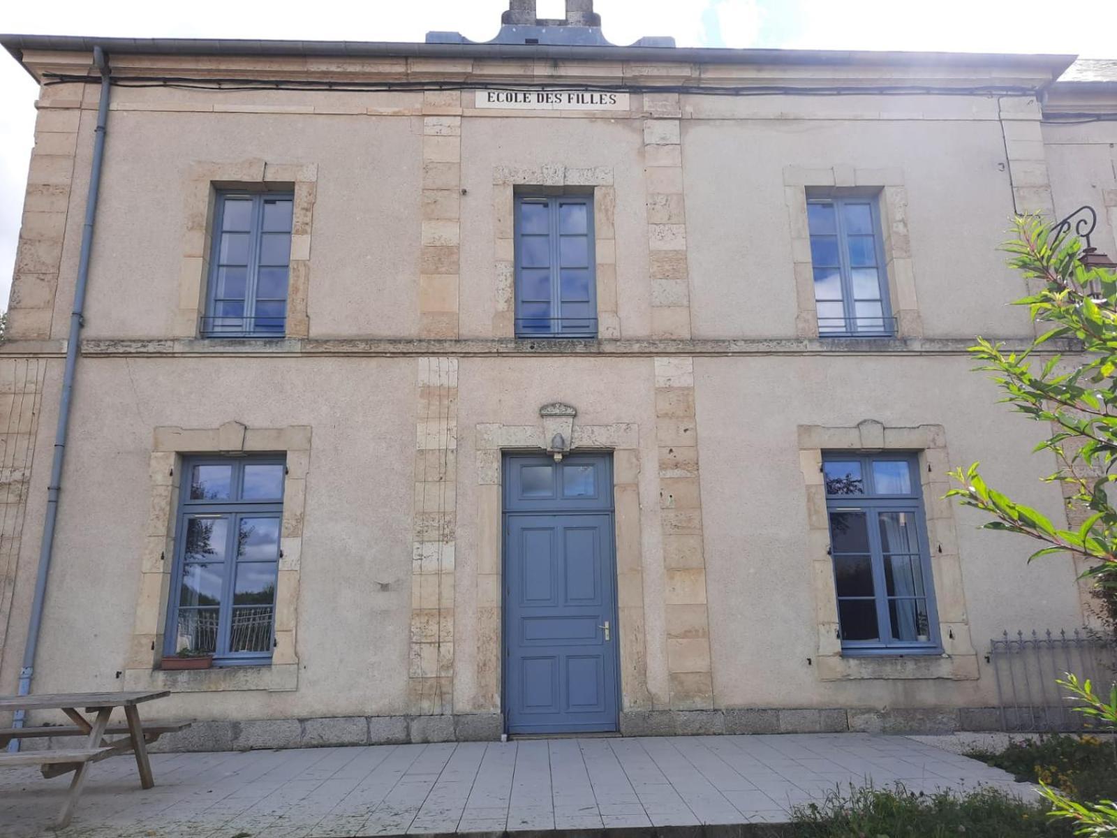 Gite La Loutiere Acomodação com café da manhã Ouroux-en-Morvan Exterior foto